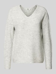 Regular Fit Strickpullover mit V-Ausschnitt Modell 'CAMILLA' von Only - 26