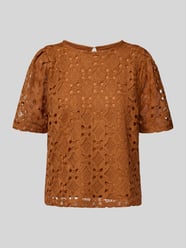 Blusenshirt mit Lochstickerei und Rundhalsausschnitt von MORE & MORE - 2