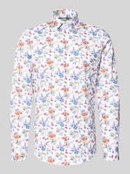 Koszula o kroju slim fit biznes z kołnierzykiem typu kent od Jake*s - 39