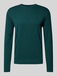 Sweter z dzianiny z wyhaftowanym logo model ‘BASIC’ od Tom Tailor Zielony - 40