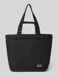 Handtasche mit Label-Badge Modell 'PRENZLAU' von STUDIO BERLIN - 13