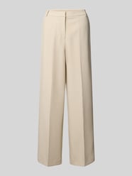 Wide fit stoffen broek met steekzakken, model 'Lulu' van Forever New Beige - 1