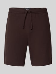 Szorty dresowe o kroju regular fit z mieszanki bawełny model 'WAFFLE SHORTS' od BOSS - 43