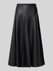 Uitlopende rok in leerlook, model 'NOCERA' van MM - 40