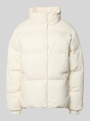 Steppjacke mit Stehkragen und Reißverschluss Modell 'Gillan' von Mustang - 35