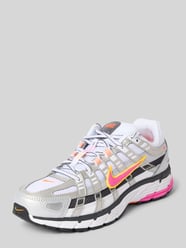 Sneaker mit Logo-Patch Modell 'P-6000' von Nike - 27