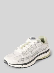 Sneaker mit Logo-Detail von Nike - 2