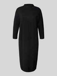 Knielanges Strickkleid mit Stehkragen und 3/4-Arm von comma - 19
