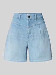 Szorty jeansowe o kroju relaxed fit z zakładkami w pasie od Rich & Royal - 17