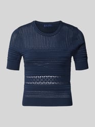t-shirt w imitacji dzianiny z okrągłym dekoltem od GUESS - 7