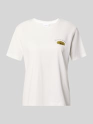 T-Shirt mit Print und Rundhalsausschnitt Modell 'SYBILLA CHOCO' von VILA - 23