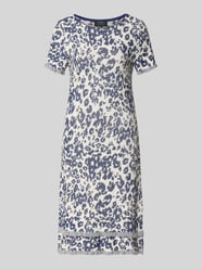 Knielanges Strickkleid aus Viskose-Mix im Allover-Look von Marc Cain - 12