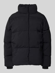 Steppjacke mit Stehkragen und Reißverschluss Modell 'Gillan' von Mustang - 31