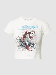 Cropped T-Shirt mit Rundhalsausschnitt Modell 'KOI WAVE' von ED HARDY Weiß - 11