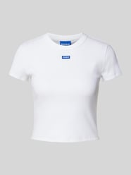 Cropped T-Shirt mit Label-Patch Modell 'Baby Tee' von Hugo Blue Weiß - 42