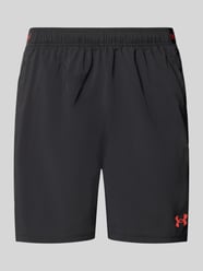 Szorty z logo i kieszeniami wpuszczanymi od Under Armour - 12