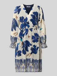 Knielange jurk in all-over look model 'Ja44milaa' van ZABAIONE - 4