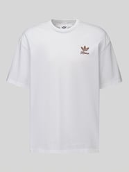 T-shirt z lnu z dużym nadrukiem z tyłu od adidas Originals - 19