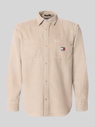 Regular Fit Cordhemd mit Logo-Patch von Tommy Jeans Beige - 24