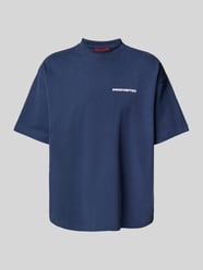 T-shirt o kroju oversized z nadrukiem z logo od PROHIBITED - 5