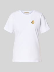 t-shirt z perłami i okrągłym dekoltem od Smith and Soul - 7