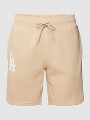 Shorts mit Label-Stitching Modell 'LEAGUE' von New Era Beige - 39