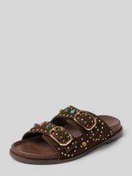 Buty wsuwane z naturalnej skóry z obszyciem ozdobnymi kamieniami od INUOVO - 28