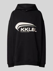 Oversized Hoodie mit Label-Print von Karo Kauer Schwarz - 41