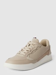 Sneaker mit Schnürverschluss von Tommy Hilfiger Beige - 25
