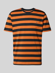T-shirt w kroju regular fit z haftowanym logo od Christian Berg Men - 45