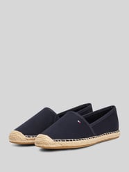 Espadryle z wyhaftowanym logo od Tommy Hilfiger - 4