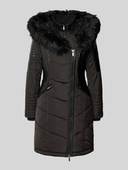 Płaszcz pikowany o kroju shaped fit z imitacji skóry model ‘NEWLINETTE’ od Only - 30