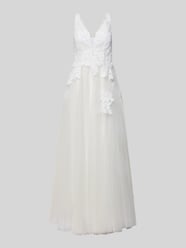 Brautkleid mit floralen Stickereien und Pailletten von Mascara - 17