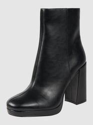 Sztyblety z imitacji skóry  od Steve Madden Czarny - 21