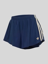 Loose Fit Sportshorts mit Kontraststreifen von adidas Training - 36
