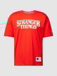 T-Shirt mit Print - Champion x Stranger Things von CHAMPION Rot - 16