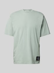 Relaxed Fit T-Shirt mit Rundhalsausschnitt von Calvin Klein Jeans Grau - 24