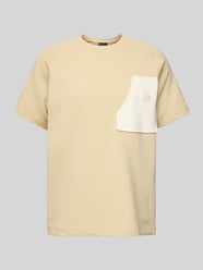 T-Shirt mit Brusttasche Modell 'TERRY' von The North Face Beige - 43