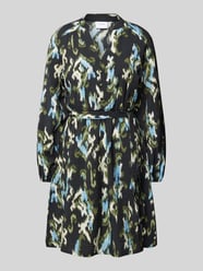 Knielanges Kleid in Crinkle-Optik Modell 'MARLOT MALI' von VILA - 39