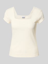T-shirt w efekt prążkowania z prostokątny dekolt od Jake*s Studio Woman - 2