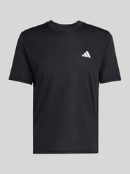 Regular Fit T-Shirt mit Logo-Print von adidas Training - 44