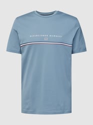 T-shirt z detalem z logo od Christian Berg Men Turkusowy - 43
