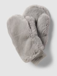 Fäustlinge aus Fellimitat Modell 'Fluffy Gloves' von Kurt Beines Grau - 38