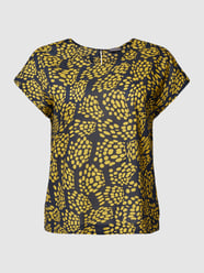 Bluzka PLUS SIZE ze wzorem na całej powierzchni model ‘POP SAFARI’ od Samoon Niebieski - 43