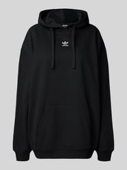 Bluza o kroju relaxed fit z kapturem, wyhaftowanym logo i kieszenią kangurką od adidas Originals - 34