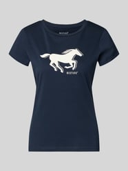 męski t-shirt o kroju regular fit z nadruk z logo model 'Loa' od Mustang - 11