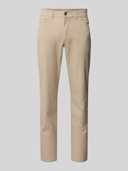 Spodnie o kroju regular fit z 5 kieszeni z mieszanka bawełny model 'Cadiz' od Brax - 25