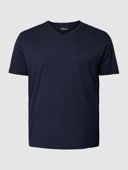 PLUS SIZE T-Shirt mit V-Auschnitt von S.Oliver Plus Blau - 7
