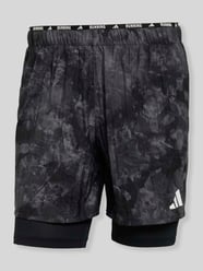 Regular Fit Sportshorts in 2in1-Optik von adidas Training - 4