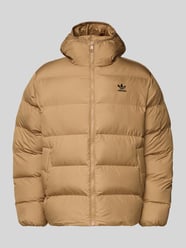Kurtka pikowana o kroju regular fit z wyhaftowanym logo model ‘Commercial’ od adidas Originals - 4